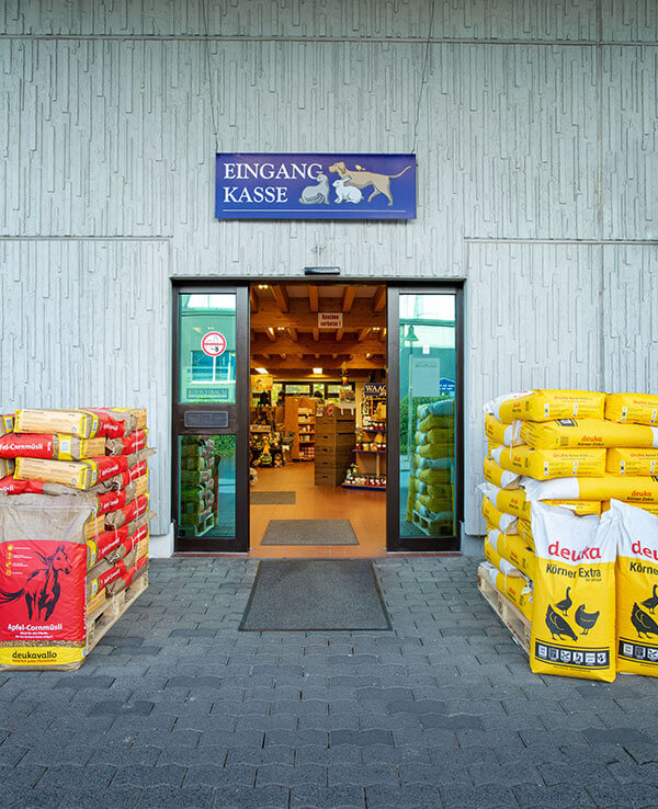 Kirschbaum Tiernahrung Shop Eingang
